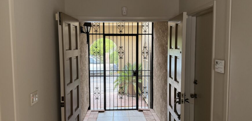 5863 N. Placita Del Baron